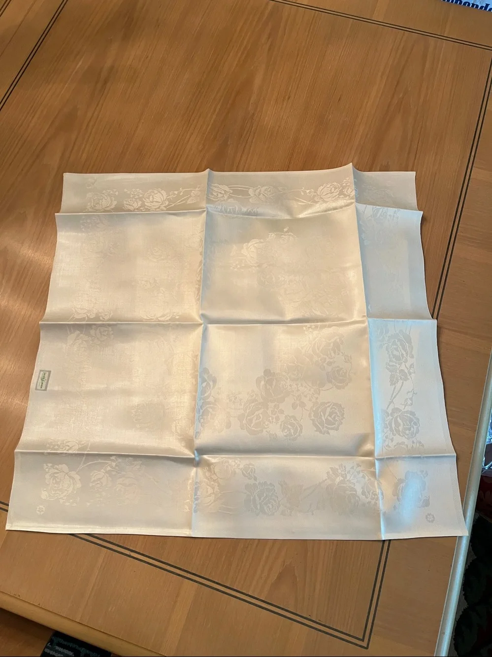 Vintage “never used” Rose pattern Irish linen Napkins